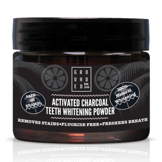 Image sur GROUNDED BODY SCRUB - Poudre de charbon blanchissante pour les dents 50 g